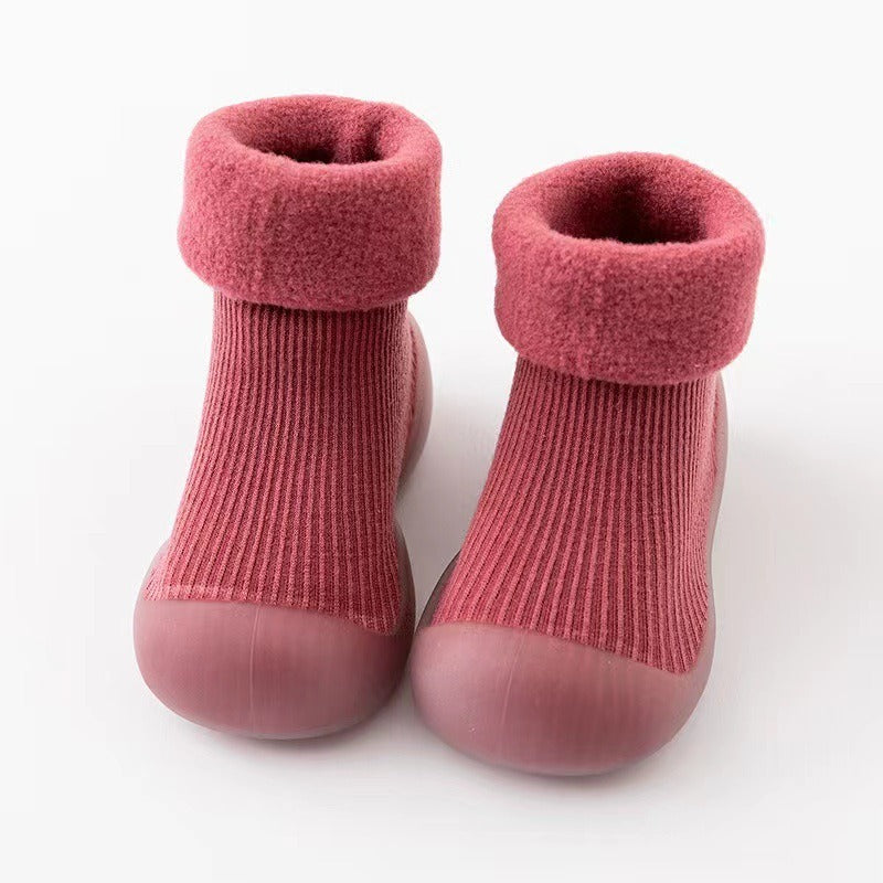 Baby walking shoes in autumn and winter with plush and thickened soft soles, non slip, pure cotton floor socks for both boys and girls to keep warm