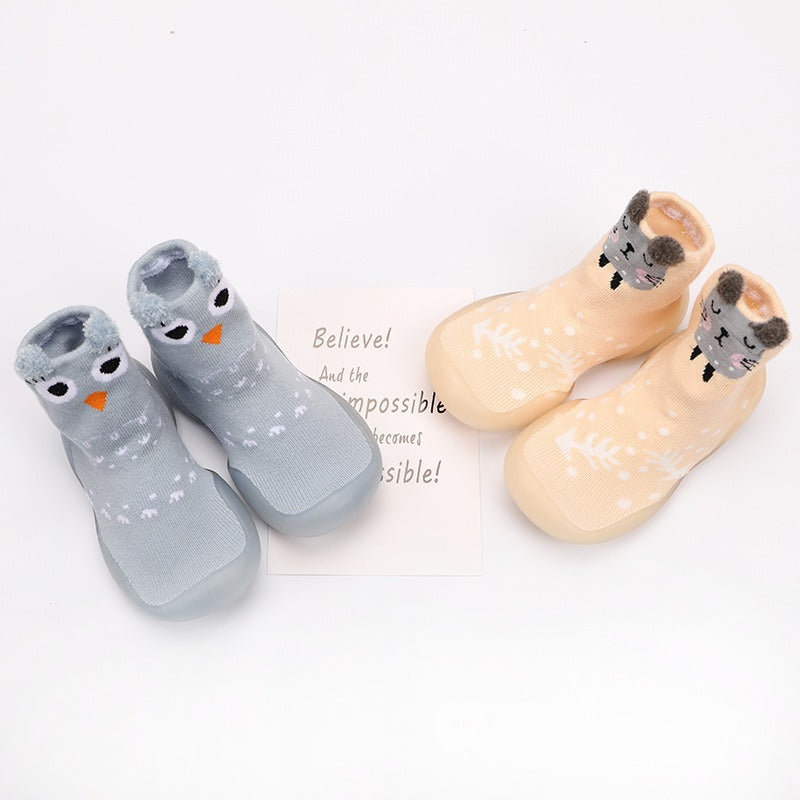 Baby cartoon walking shoes, cute multi-color children's floor socks, soft soled anti slip knitted shoes